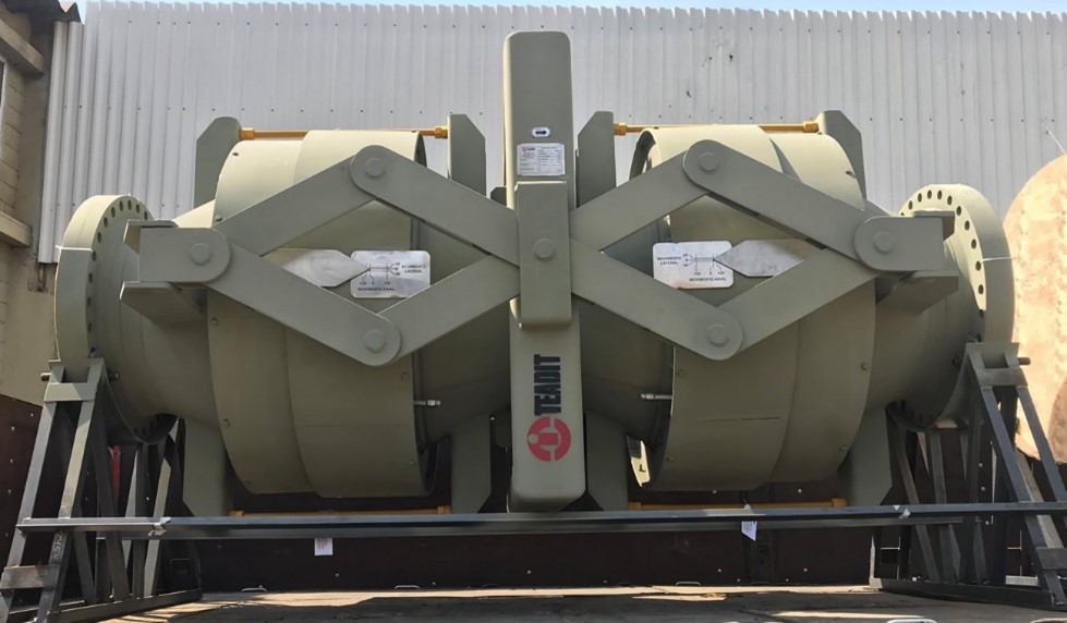 Junta de expansión universal de pantógrafo de pared fría